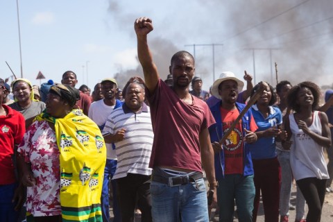 Vredenburg closed off as protesters demand better living conditions