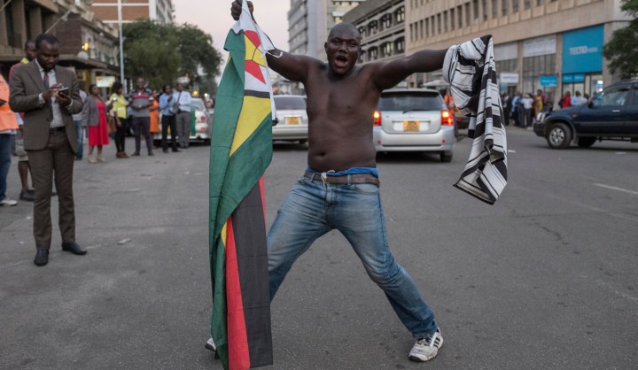 Zimbabwe: Ecstatic Zimbabweans let out a sigh of relief as Mugabe finally resigns