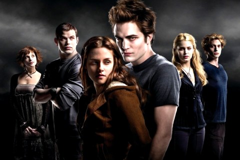 Twilight: Girls love a vampire