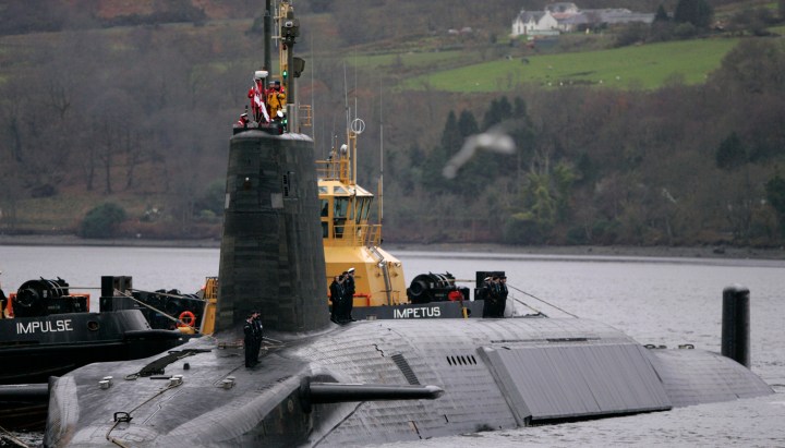 UK to order reactor for nuclear-armed submarine