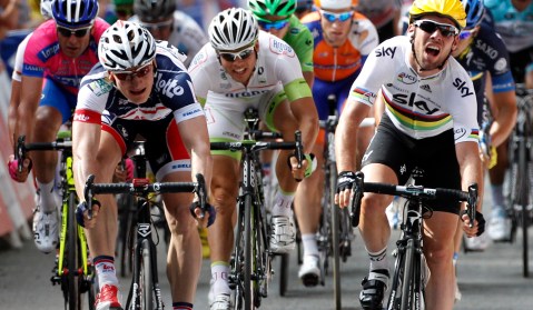 Tour de France: Cavendish goes it alone for 21st win