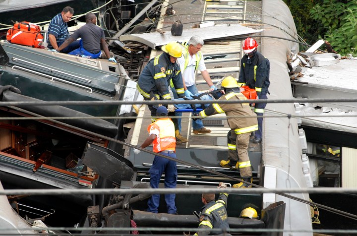 22 April: Three people killed and at least 25 more injured as Rovos train runs off the rails