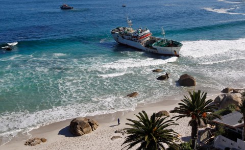 First Thing with Simon Williamson: SA to pay for grounded Clifton vessel