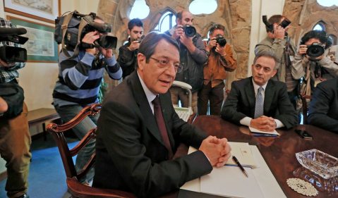 Cyprus In Last Ditch EU Talks To Save Economy