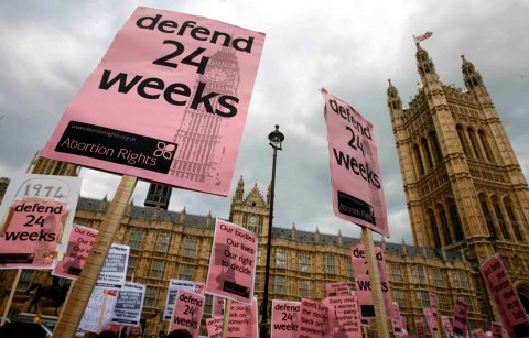 UK votes on abortion law