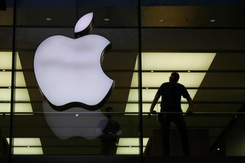 Apple reaches new landmark with $1 trillion valuation