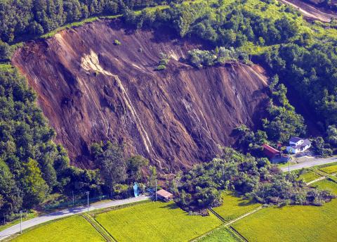At least 31 dead after Uganda ‘landslide’: official