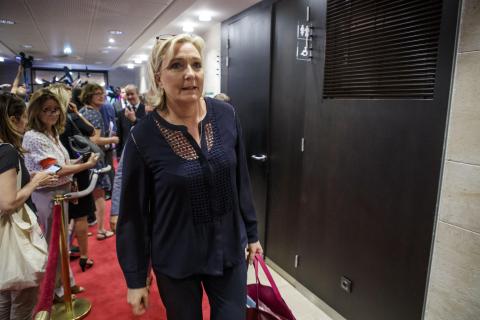 France’s Le Pen ordered to undergo psychiatric tests over IS tweets