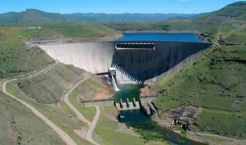 Analysis: A dam(n) crazy idea