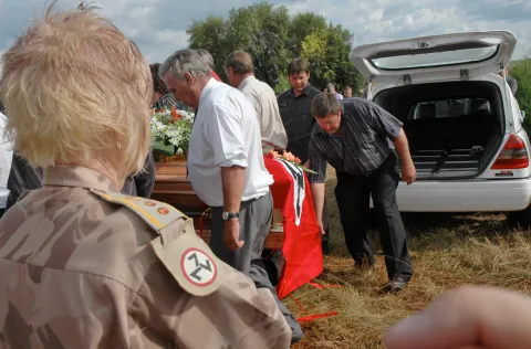 Video: Selected scenes from the Eugene Terre’Blanche funeral