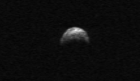Asteroid YU55: coming right at ya!