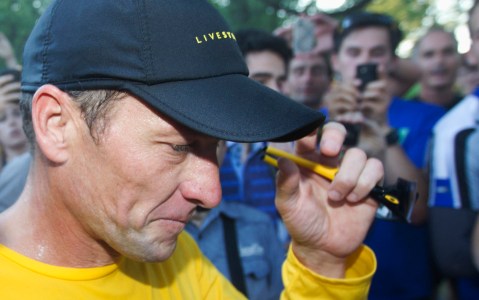 Cycling: Armstrong offered donation to anti-doping agency-report