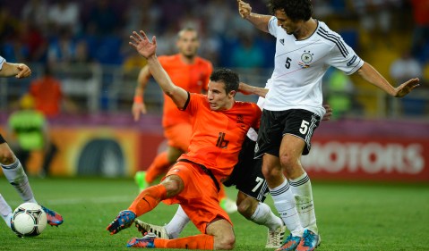 Euro 2012: Gomez double gives Germany 2-1 win against Dutch