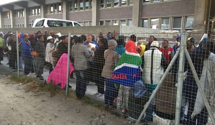 GroundUp: Asylum seekers will have to live near borders if Home Affairs has its way