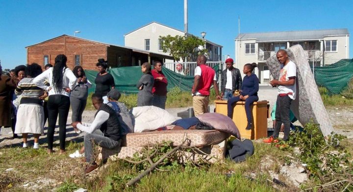 Stand-off between Old Mutual and Khayelitsha occupiers