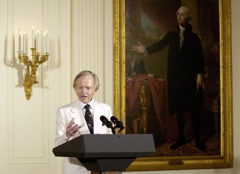 Tom Wolfe, author of ‘The Right Stuff’, dies at 88