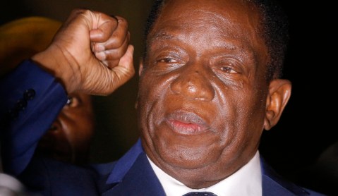 Zimbabwe: Mnangagwa addresses thousands on his return home, promising ‘unfolding and full democracy’