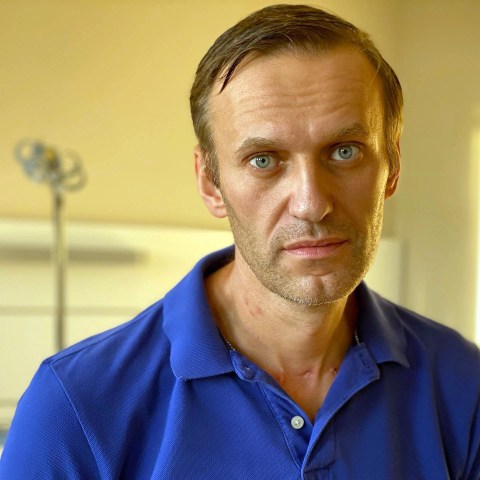 Kremlin critic Navalny appears in public after leaving Berlin hospital