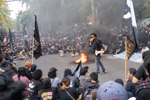 Indonesia Islamic groups, students join movement to scrap jobs law