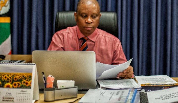 Johannesburg Council: Mayor Mashaba to face no confidence vote as DA takes to the streets in his defence