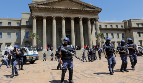 #FeesMustFall: Exam sessions at Wits at risk as students resolve to shut campus down