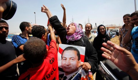 Egypt’s Mubarak leaves prison for house arrest