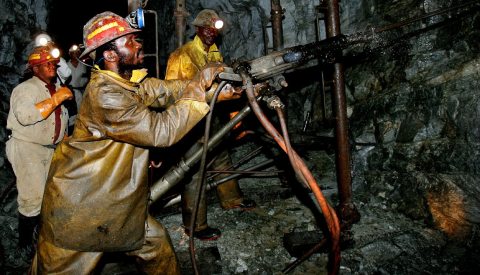 NUM Seeks 15-60 percent wage rises from gold, coal producers