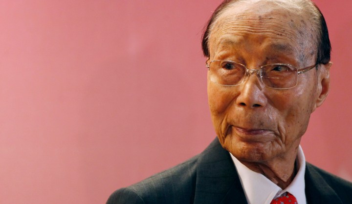 Sir Run Run Shaw, the man who produced the Blade Runner, exits the stage at 106/7