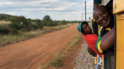 Prasa Show and Tell: Ramaphosa’s campaign trip whistles to a stop in commuter rail debacle