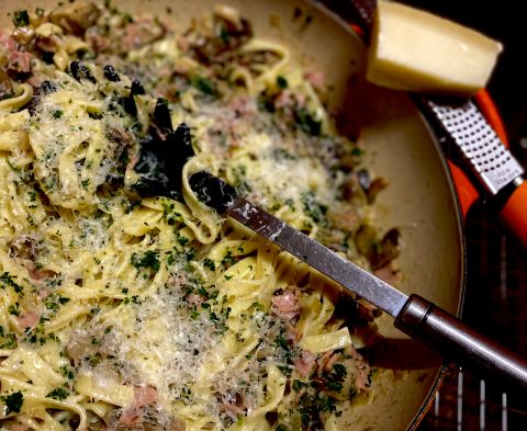 Lockdown Recipe of the Day: Tagliatelle with ham and mushrooms