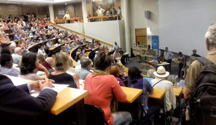GroundUp: UCT convocation descends into chaos